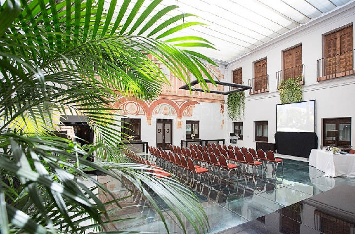 Patio Romano